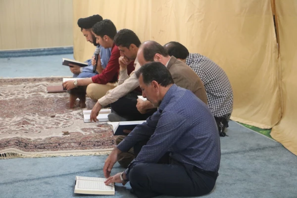 برگزاری مراسم روزانه تلاوت قرآن کریم 2