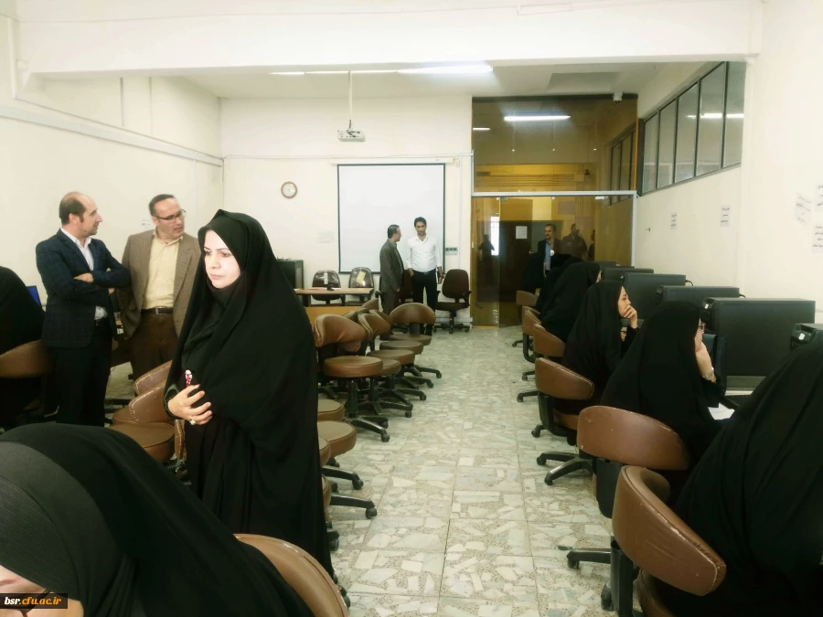 آزمون انتخاب مدیران آموزش  و پرورش ناحیه 1 رشت در حال برگزاری می باشد 3