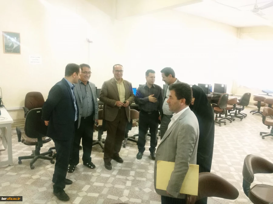 آزمون انتخاب مدیران آموزش  و پرورش ناحیه 1 رشت در حال برگزاری می باشد 5