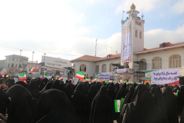 حضور کارکنان و دانشجومعلمان پردیس شهید بنت الهدی صدر رشت در اجتماع بزرگ مردم رشت در سالروز نه دی 2