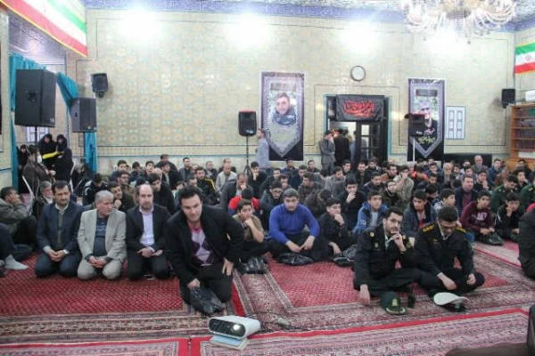 یادواره دو شهید گمنام و دویست شهید والا مقام منطقه یک رشت برگزار شد 5