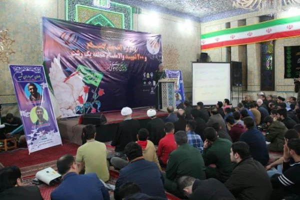 یادواره دو شهید گمنام و دویست شهید والا مقام منطقه یک رشت برگزار شد 6