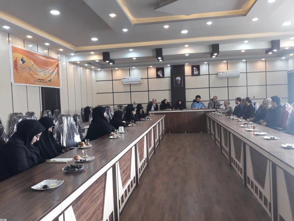 ویژه برنامه دهه فجر و چهل سالگی انقلاب اسلامی در دانشگاه فرهنگیان گیلان برگزار شد. 3