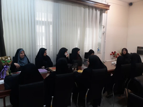 نشست دبیران و مسئولین تشکلهای دانشجویی با ریاست پردیس شهید بنت الهدی صدر گیلان 4