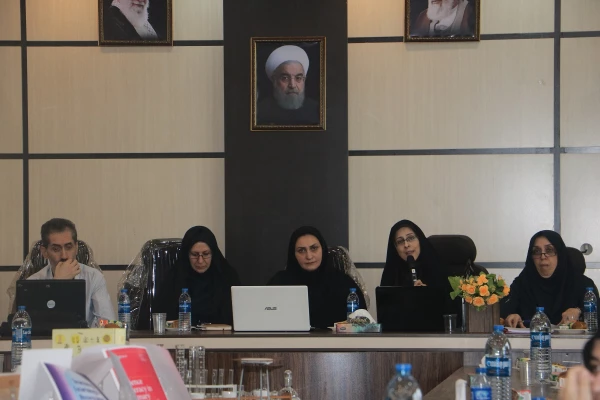 نشست تخصصی شیمی با موضوع "رویکرد STSE در آموزش شیمی، تبیینی از چرایی و ضرورت" 5