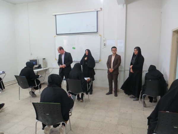 بازدید ریاست امور پردیسهای استان با همراهی ریاست پردیس از روند امتحانات پردیس 3