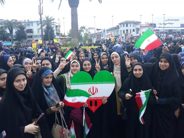 حماسه جوانان انقلابی 2