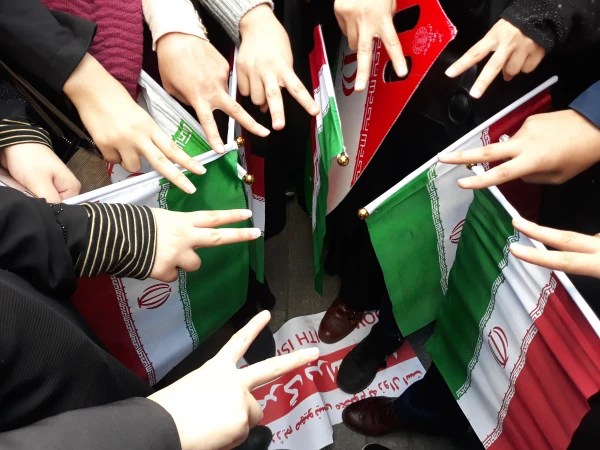 حماسه جوانان انقلابی 4