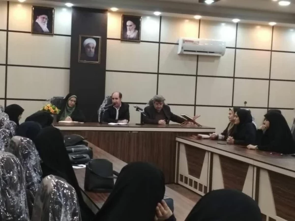 جلسه دیدار،پرسش و پاسخ مدیریت محترم و مسئولین پردیس استان جناب آقای  دکتر احدزاده و ریاست پردیس بنت الهدی صدر سرکار خانم دکتر ثاقبی  2