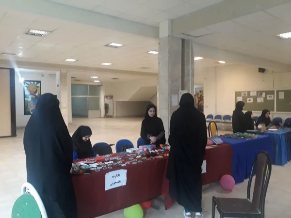 برپایی بازارچه دانشجویی در پردیس شهید بنت الهدی صدر رشت 2