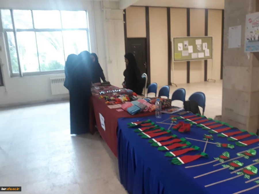 برپایی بازارچه دانشجویی در پردیس شهید بنت الهدی صدر رشت 3