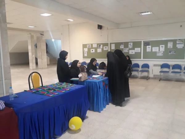 برپایی بازارچه دانشجویی در پردیس شهید بنت الهدی صدر رشت 4