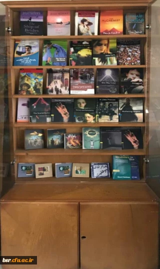 راه اندازی کتابخانه دانشجویی زبان انگلیسی توسط کانون زبان پردیس در سرای دانشجویی