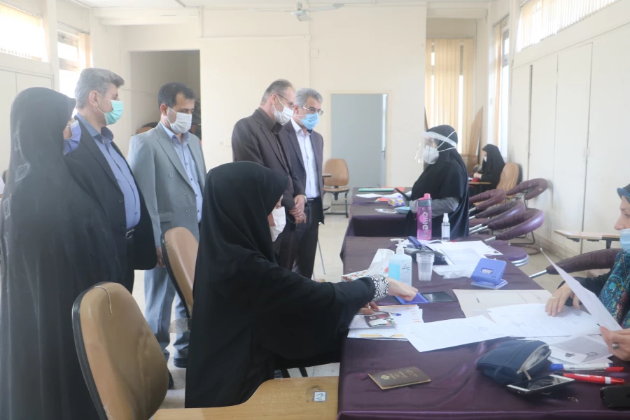 بازدید مشاور ارشد مدیرکل و حراست آموزش و پرورش استان گیلان از روند مصاحبه پردیس شهید بنت الهدی صدر رشت 2