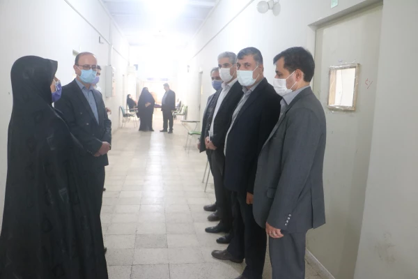 بازدید معاون پژوهش - برنامه ریزی و توسعه منابع انسانی اداره کل آموزش و پرورش استان گیلان از روند مصاحبه 7