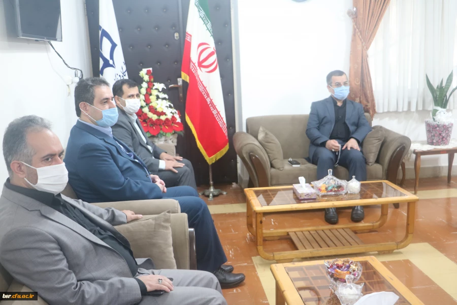 بازدید معاون پژوهش - برنامه ریزی و توسعه منابع انسانی اداره کل آموزش و پرورش استان گیلان از روند مصاحبه 4